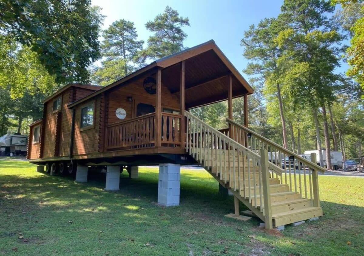 Serene 1Br Cabin Near Nc Z00 With Loft & Waterview Asheboro Luaran gambar
